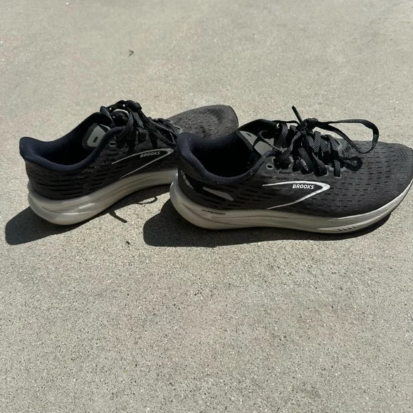 EUC Brooks Hyperion Training Shoe - Picture 6 of 8